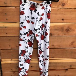 Blackmilk rose print leggings size medium